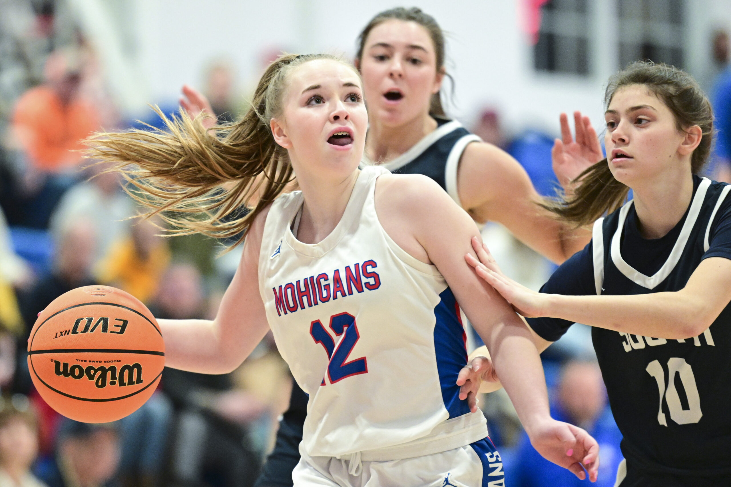 Morgantown girls remain perfect, take down Parkersburg South 64-36